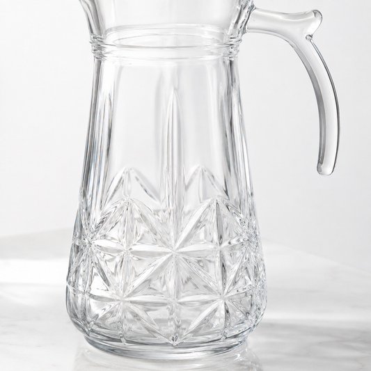 Carafă elegantă din sticlă transparentă